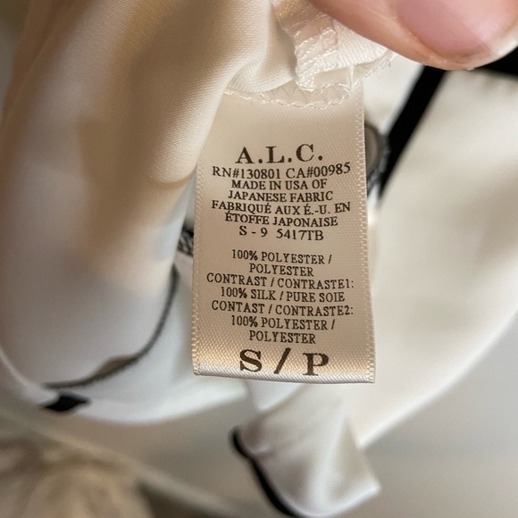 A.L.C. Black and White color block silk blend sleeveless tank size small - Picture 3 of 4